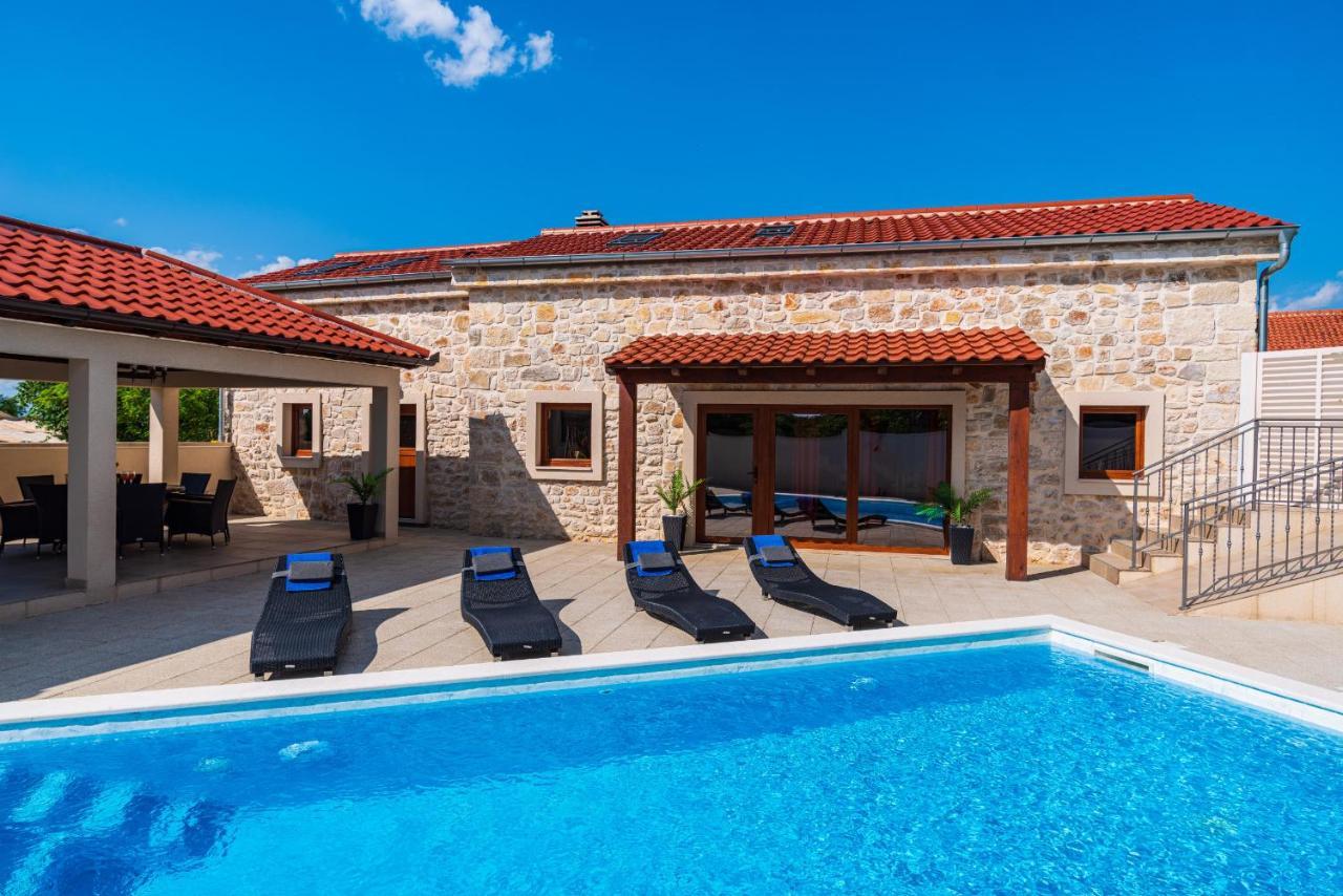 Stone Villa Miandri Sukošan المظهر الخارجي الصورة