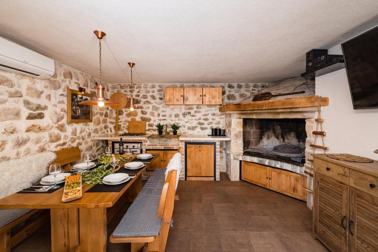 Stone Villa Miandri Sukošan المظهر الخارجي الصورة