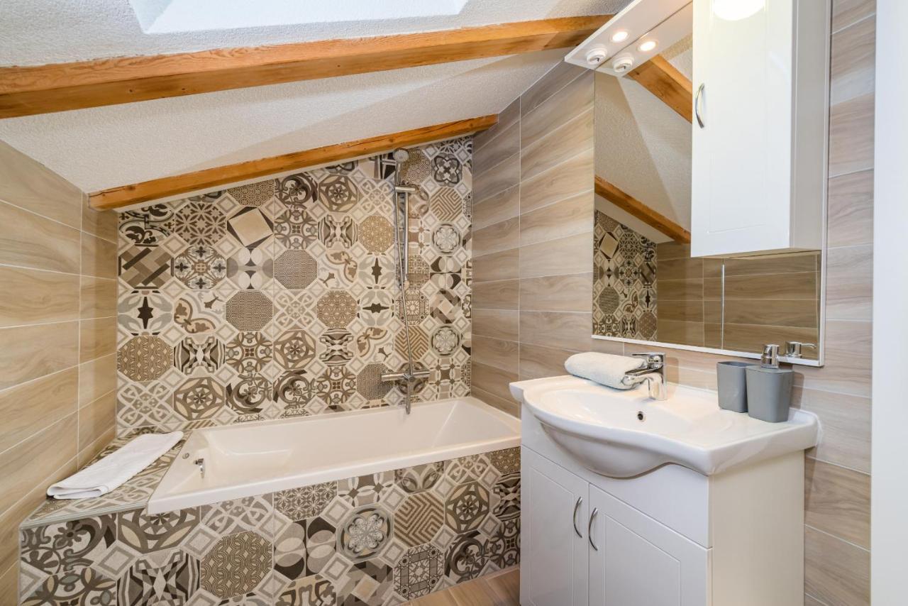 Stone Villa Miandri Sukošan المظهر الخارجي الصورة