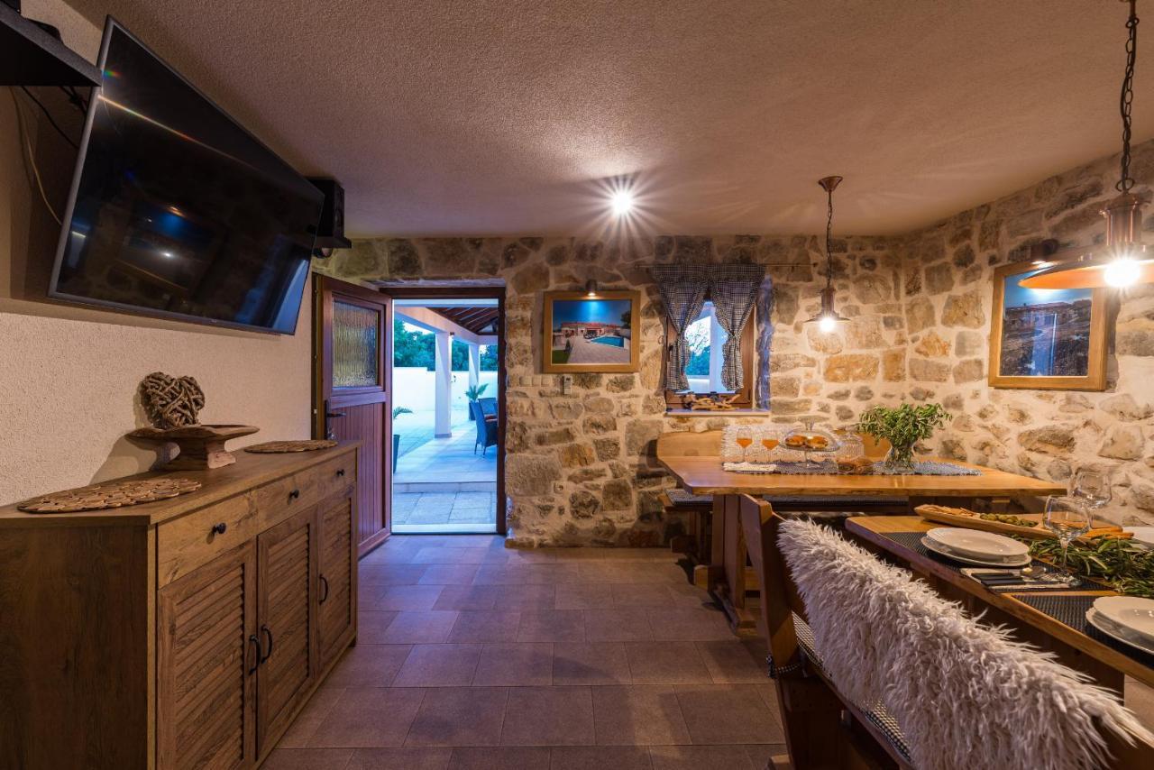 Stone Villa Miandri Sukošan المظهر الخارجي الصورة