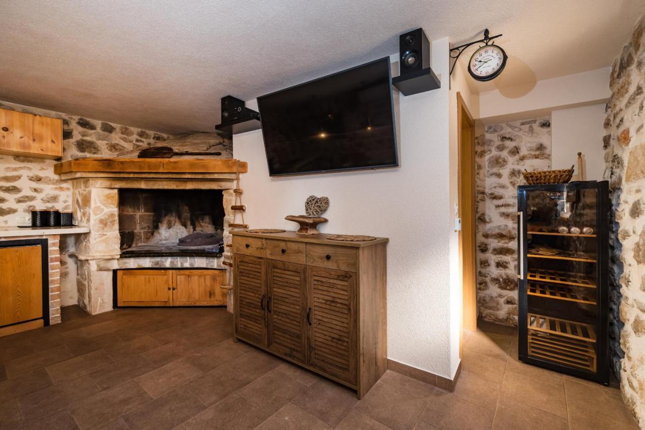 Stone Villa Miandri Sukošan المظهر الخارجي الصورة