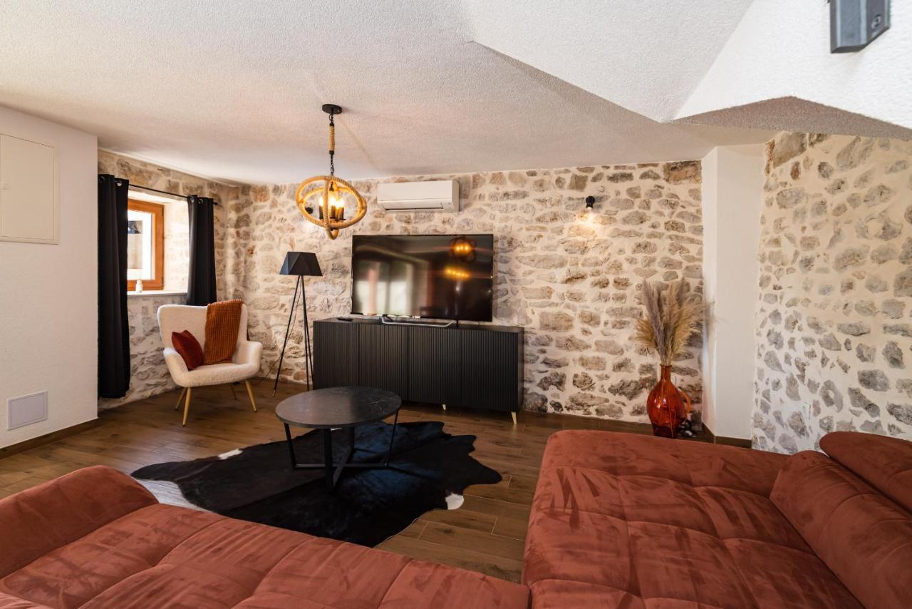 Stone Villa Miandri Sukošan المظهر الخارجي الصورة