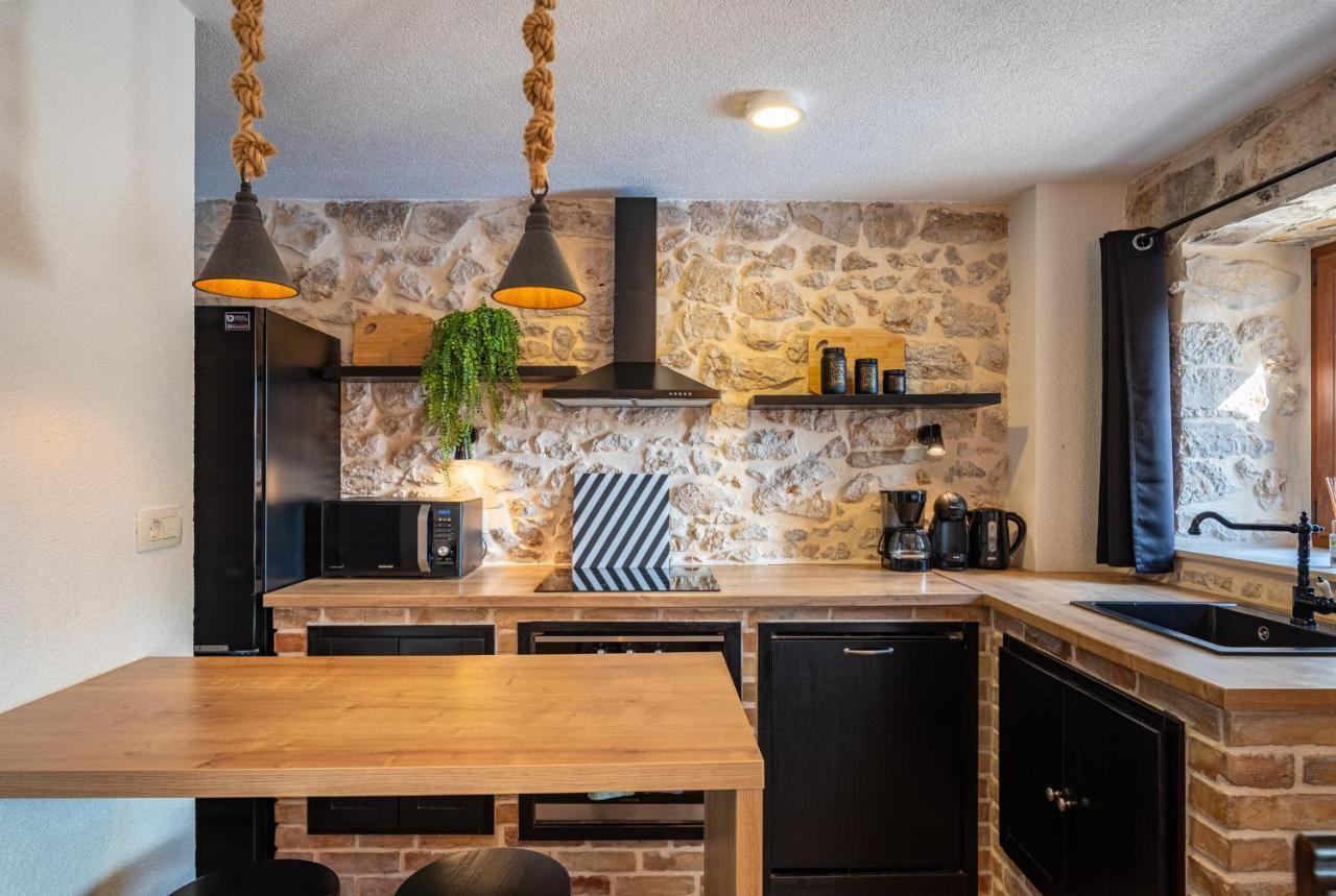 Stone Villa Miandri Sukošan المظهر الخارجي الصورة